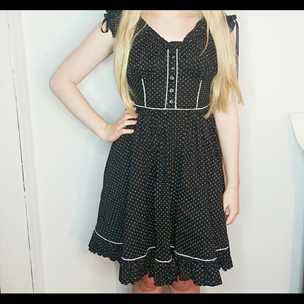 Hell Bunny polka dot rockabilly pinup dress with pockets